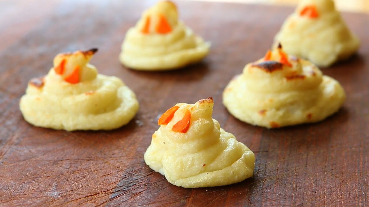 Potato and cauliflower puree ghosts recipe | BuonaPappa