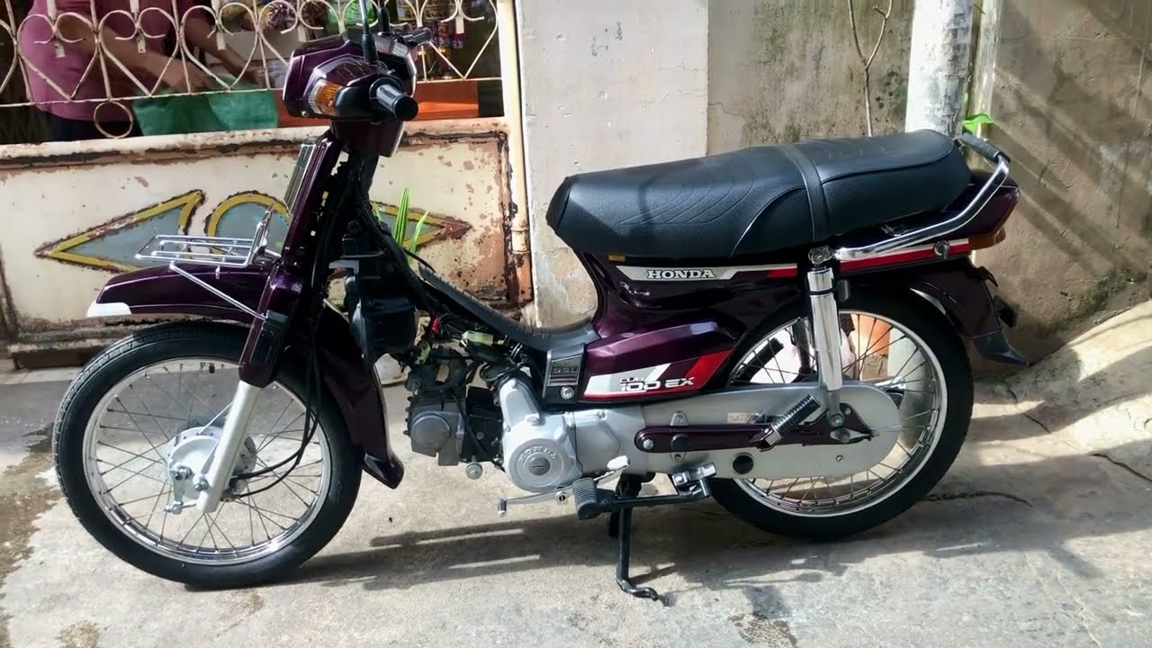 Honda Super Cub màu hồng dễ thương từ bộ phim Đứa con của thời tiết  Tin  tức iMotorbike