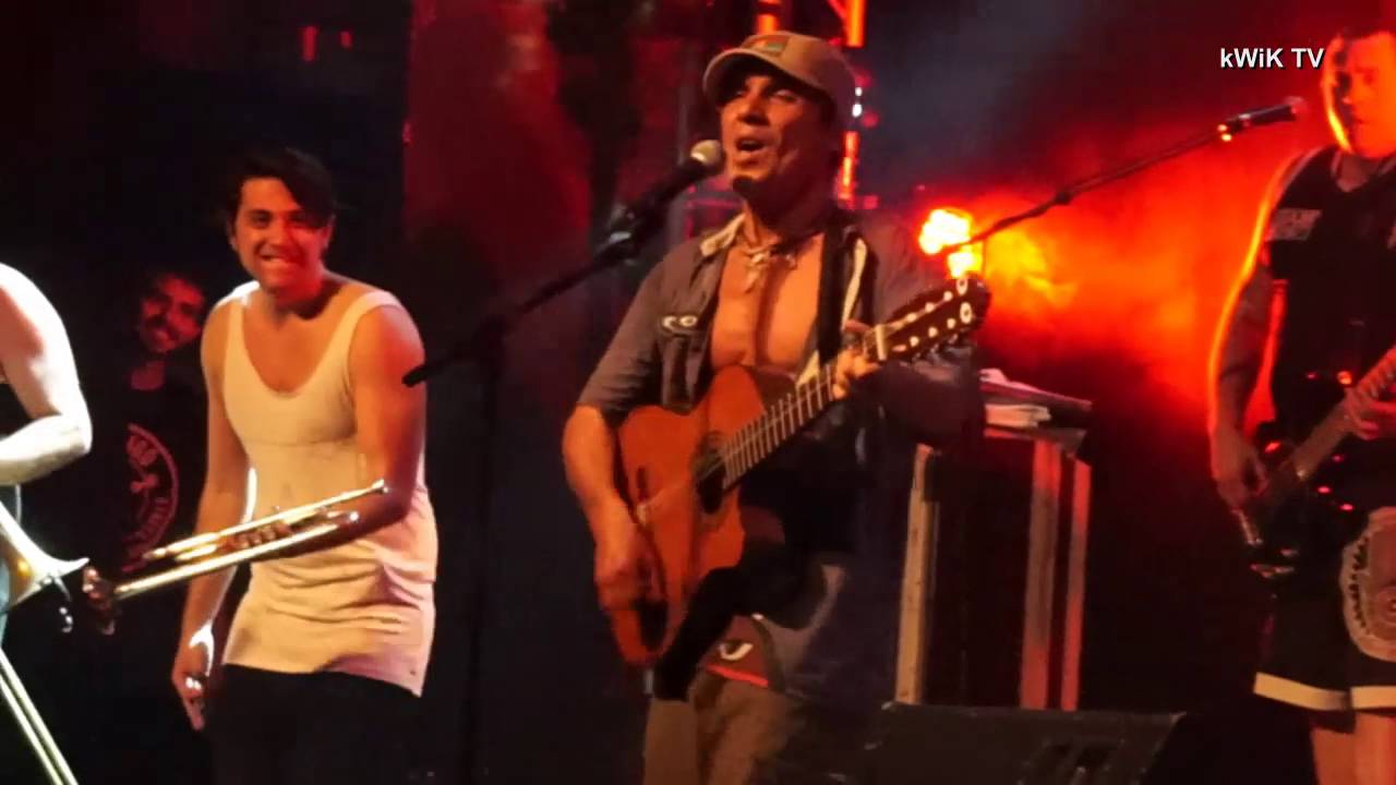 Manu Chao La Ventura: XX Aniversari Salamandra (Barcelona) 01.05.2016