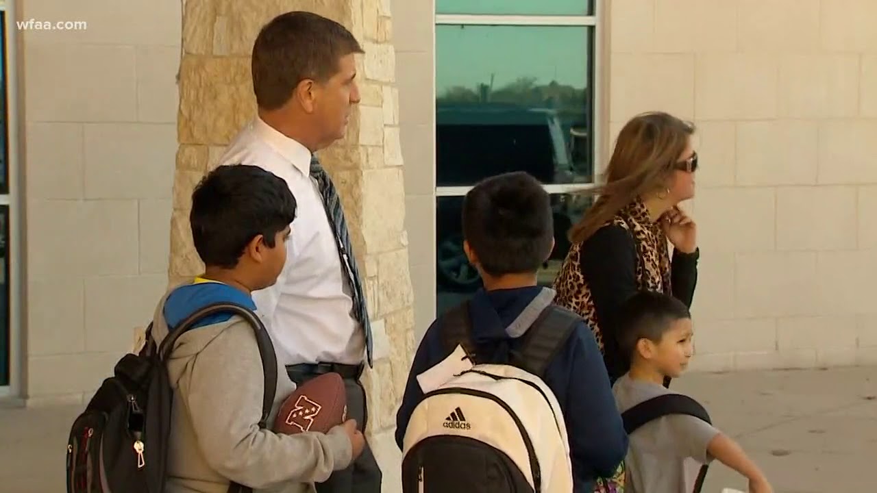 Texas school closes for 'flu day' amid outbreak