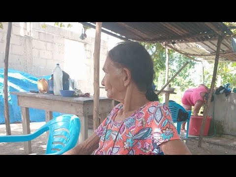 la trigueñita catracha está en vivo benimos platicando con doñamaria contodo