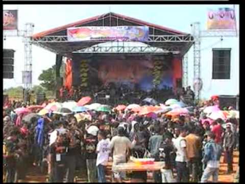 Monata banyubang berjoget