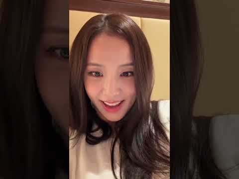 Jisoo's funny answer when asked to speak English 😫😭😂😂 #jisoo #blissoo #dior #hongkong