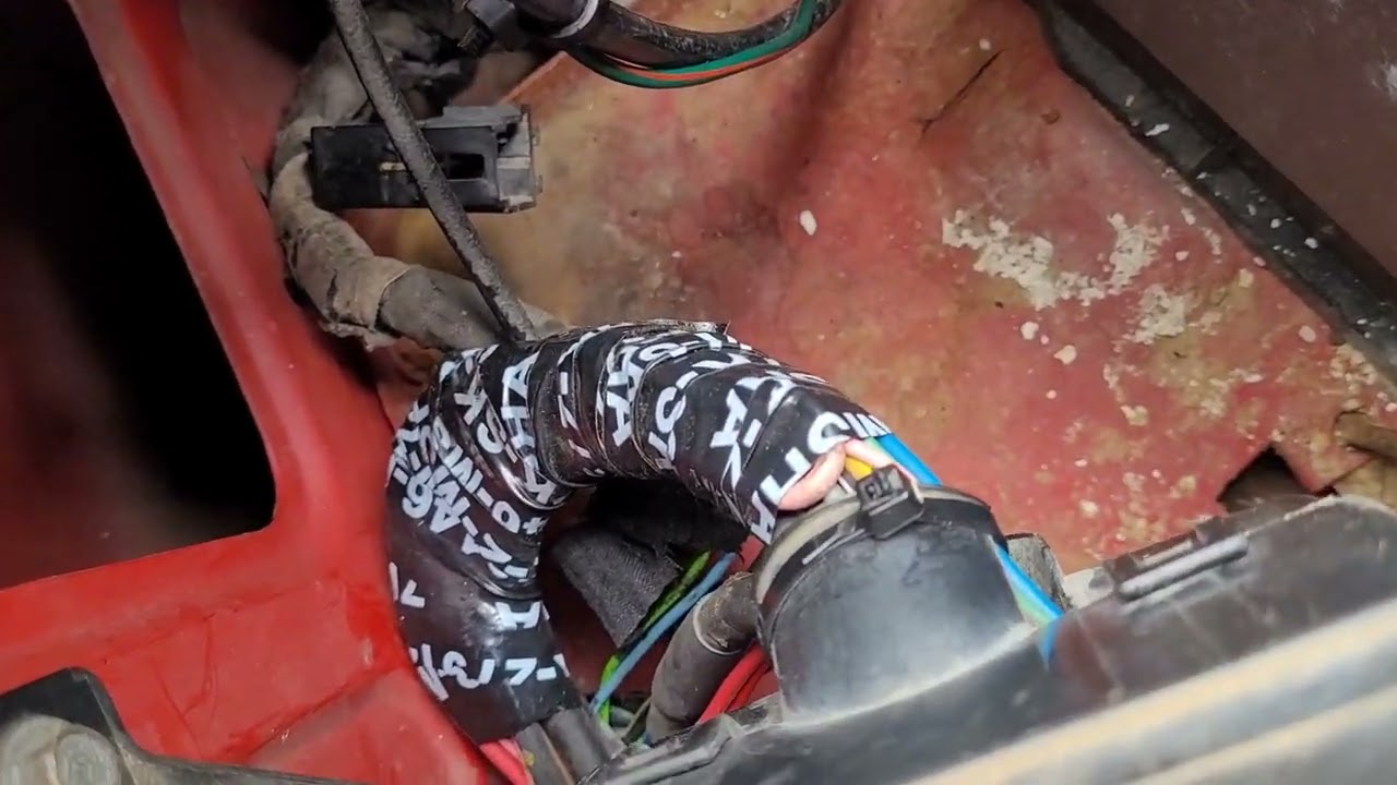 My 1995 Dodge Dakota electrical problem fixed.7-14-23