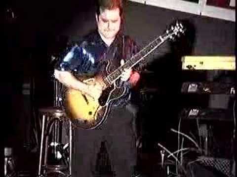 Tony Pulizzi- jazz guitar w/ Straight to the Point