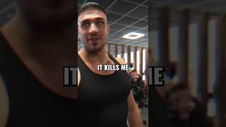 Tommy Fury Does 100 Kilo on Tricep Press #tommyfury