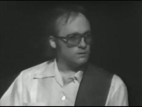 Video: Stephen Stills Čistá hodnota: Wiki, ženatý, rodina, svadba, plat, súrodenci