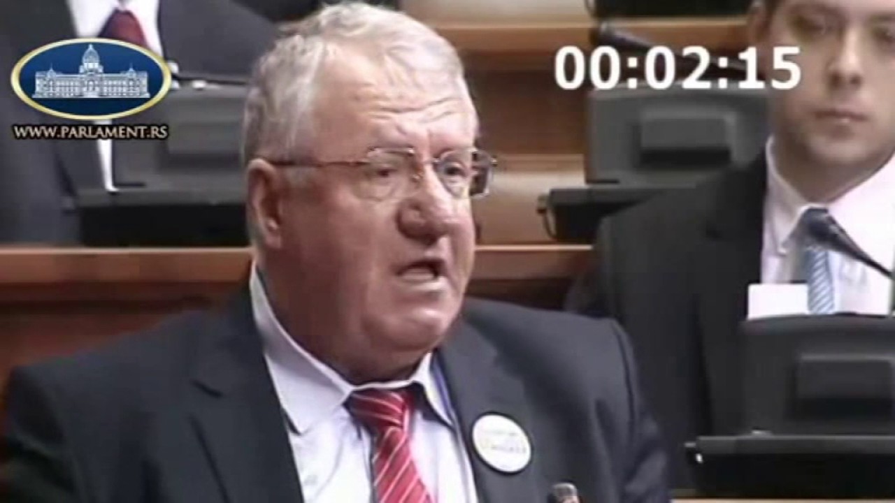 ŠEŠELJ U SKUPŠTINI BRANI ZUKORLIĆEVU DIVLJU GRADNJU