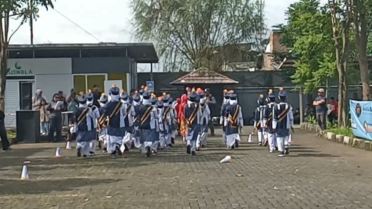 Marching Band MI Al-Hikmah Katapang dalam perlombaan Rancaekek Waterpark Maching Band Competition