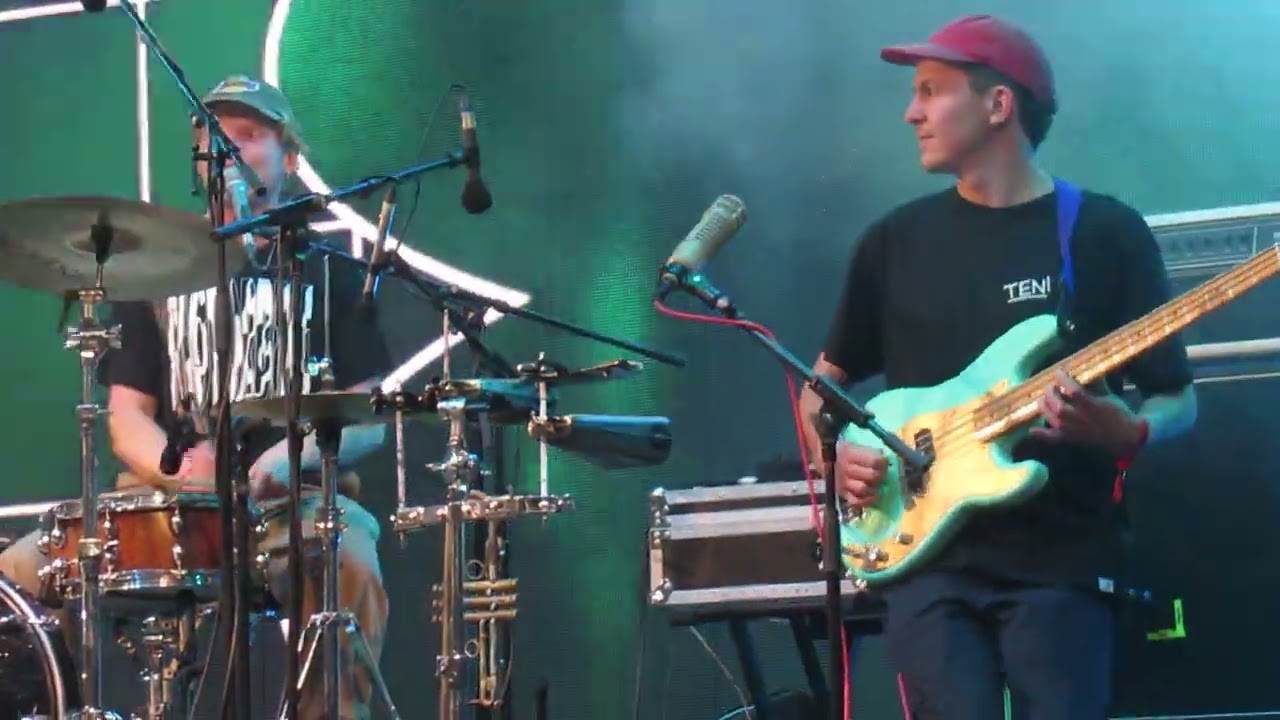 Squid - Boy Racers, live @ 8 Festival, Vilnius, 16/06/23