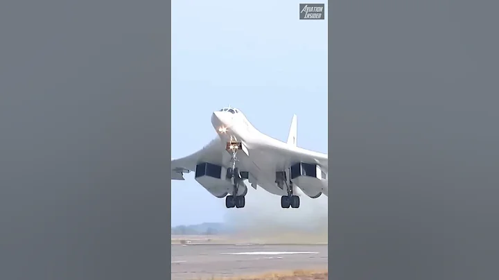 The World's Fastest Bomber 😱 - 天天要闻