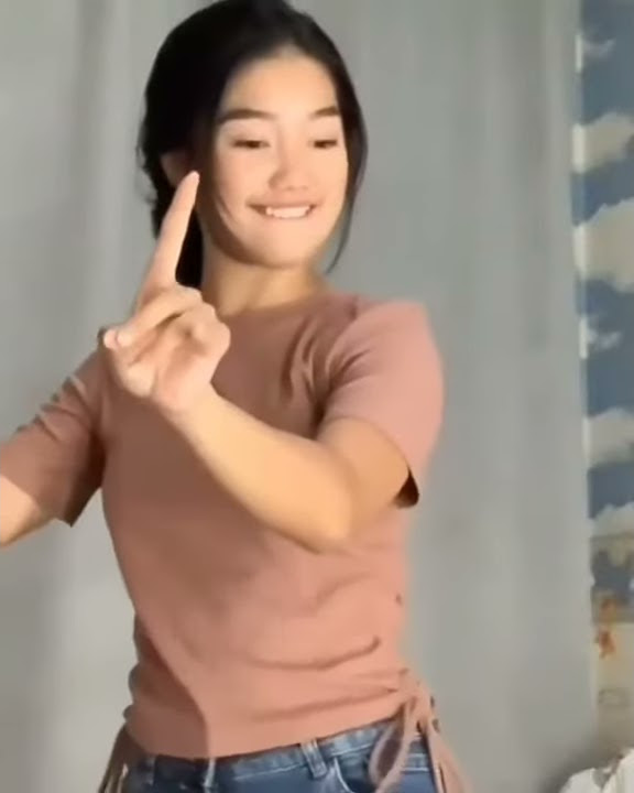 cewek ini bikin terngiang ngiang di pikiran 😅😂