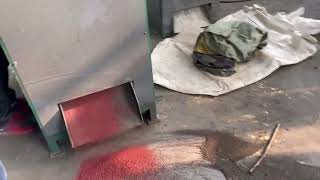 Double Roller Granulator Customer Material Test Run On-site Footage