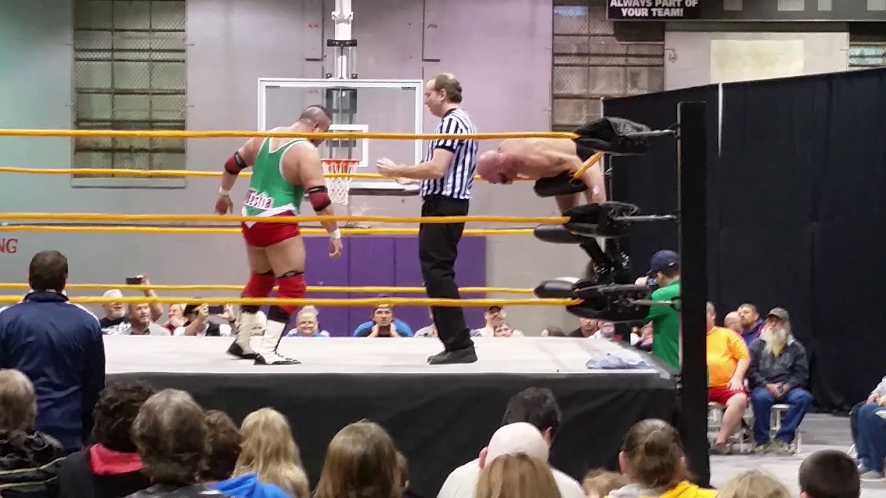 Damien Wayne vs Francisco Ciatso PWE