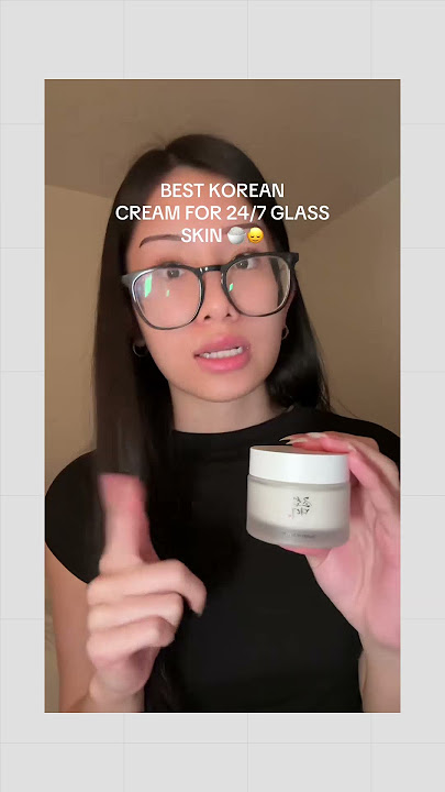 Link in bio for my holy grail moisturizer! 🌿
