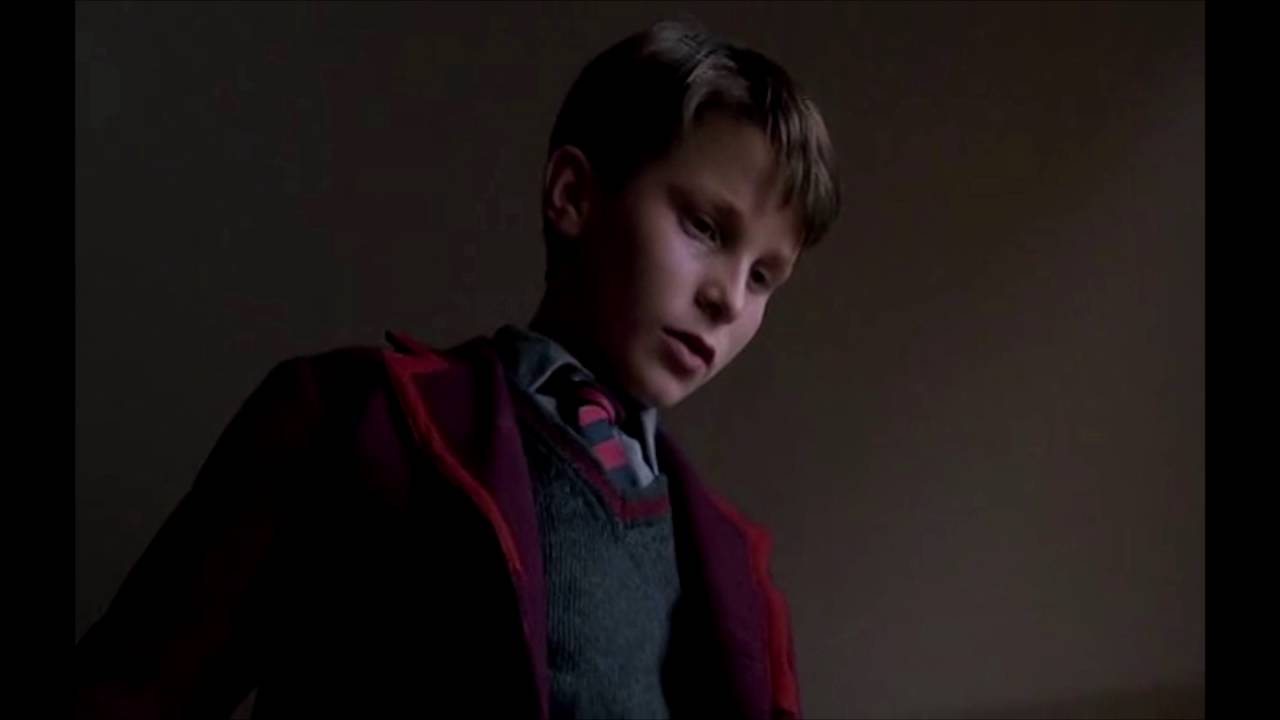 EMPIRE OF THE SUN steven spielberg 1987 powder scene YouTube