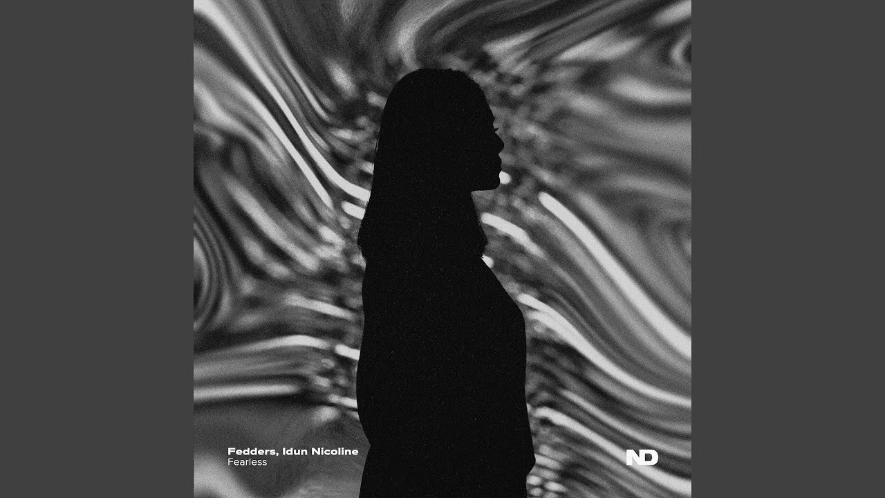 Fearless auf YouTube ansehen Fearless auf YouTube ansehen