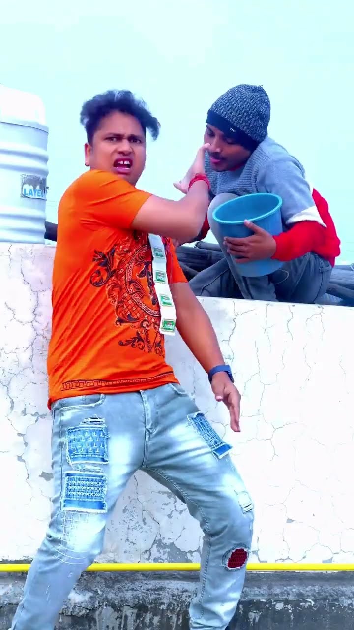 चाचा के बेटवा#shorts #video #viralvideo #viralshorts #awadheshpremi #ढोरी देखाव उघारी के पेटवा