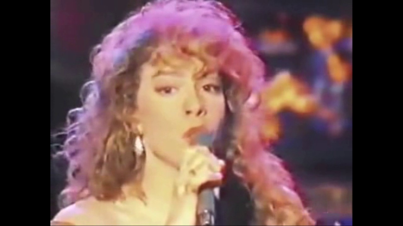 Mariah Carey - Extreme LIVE Vocal Run & Riffs in Debut Era