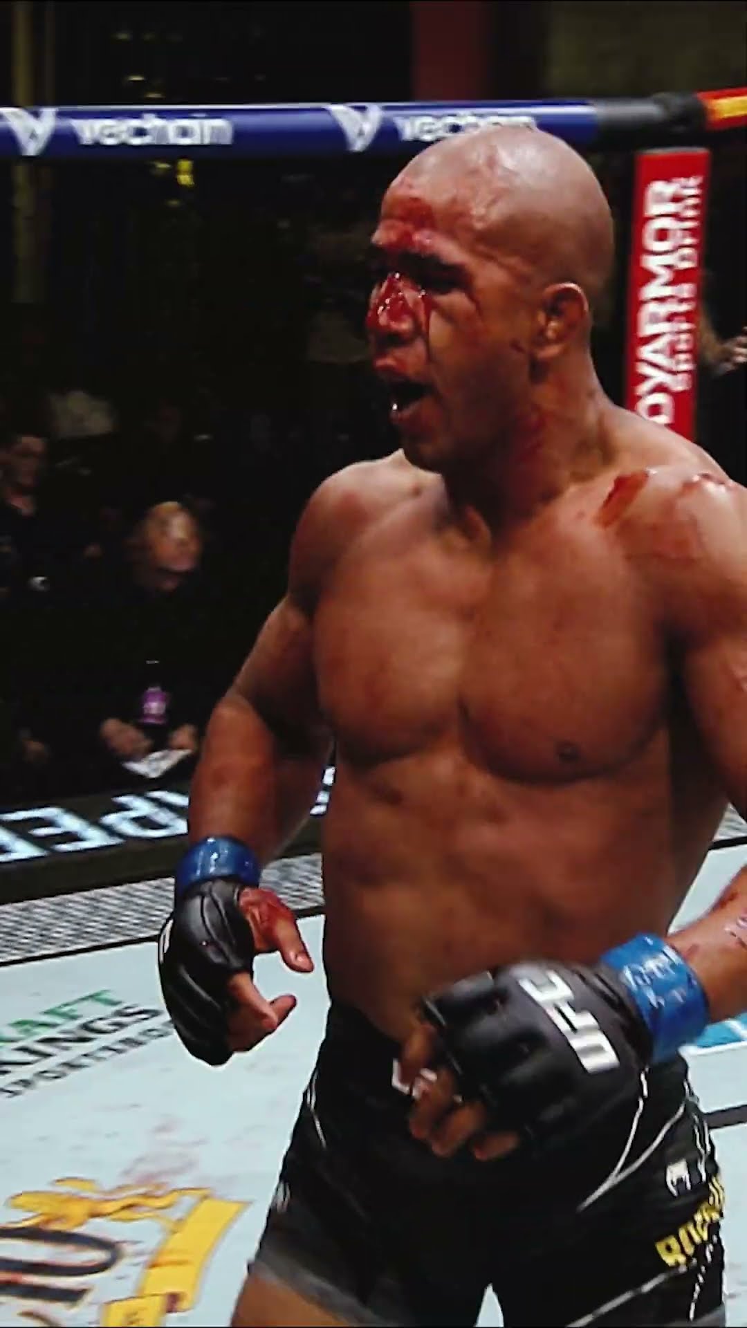 Robo Cop finishing the fight with NASTY GROUND AND POUND ☠️ #ufcvegas102