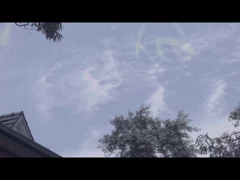 Sample video of TRAPCODE PARTICULAR and blending smoke trails in with the sky.