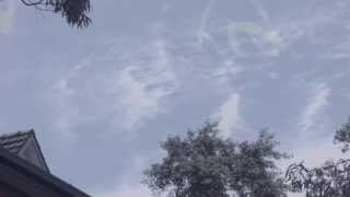 Sample video of TRAPCODE PARTICULAR and blending smoke trails in with the sky.