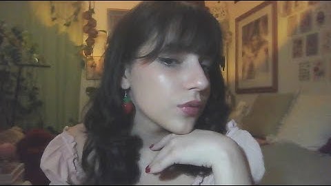 ASMR 🍓 repeating my intro & hand movements