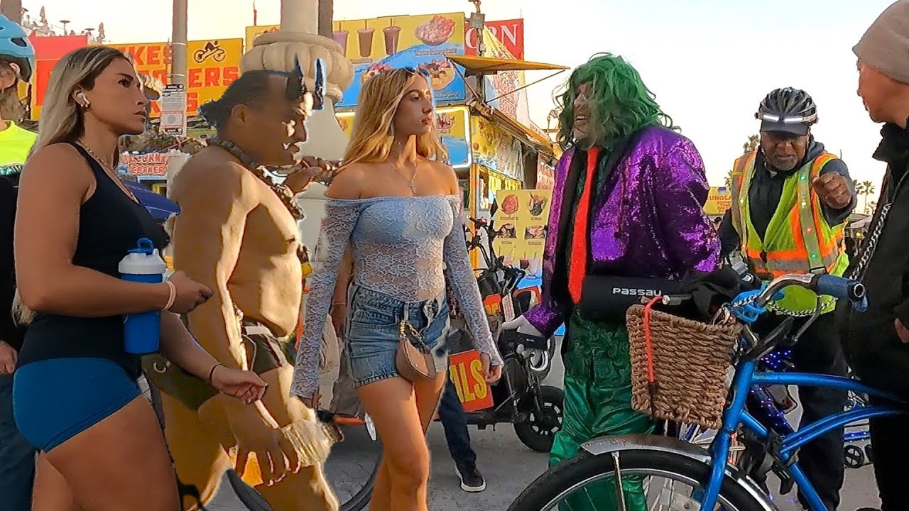 Crowded Afternoon Venice Beach Boardwalk Tour - Music, Sunset, Crowds