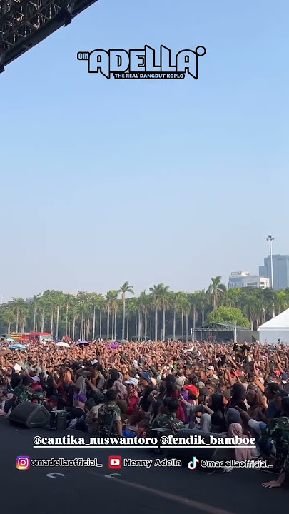Adella - Monas Jakarta
