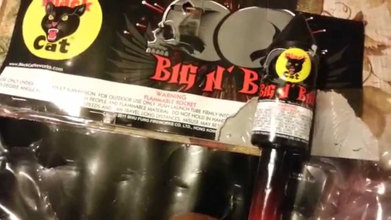 Big and bad 1.4g rocket by black cat fireworks - YouTube