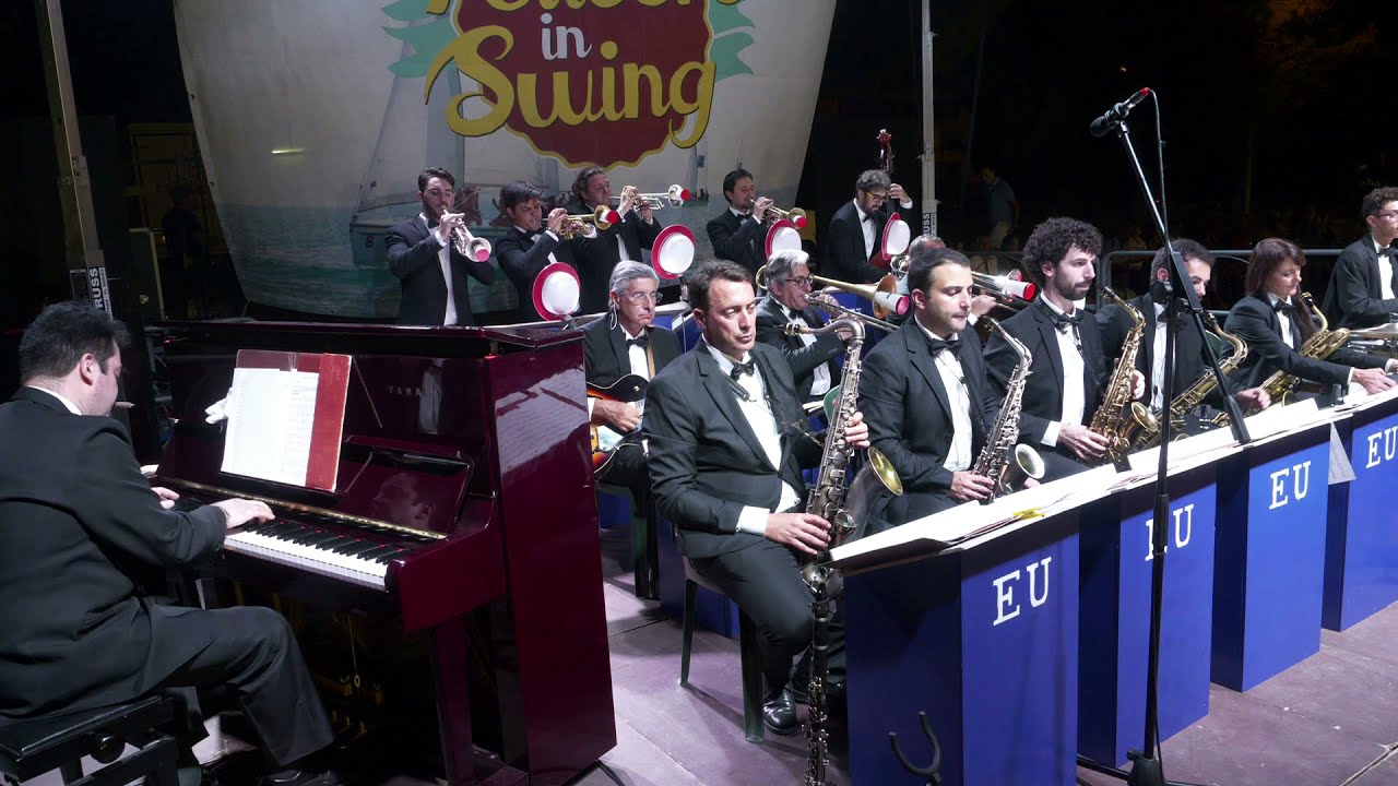 Emanuele Urso "King of Swing" Big Band - Stealing Apples