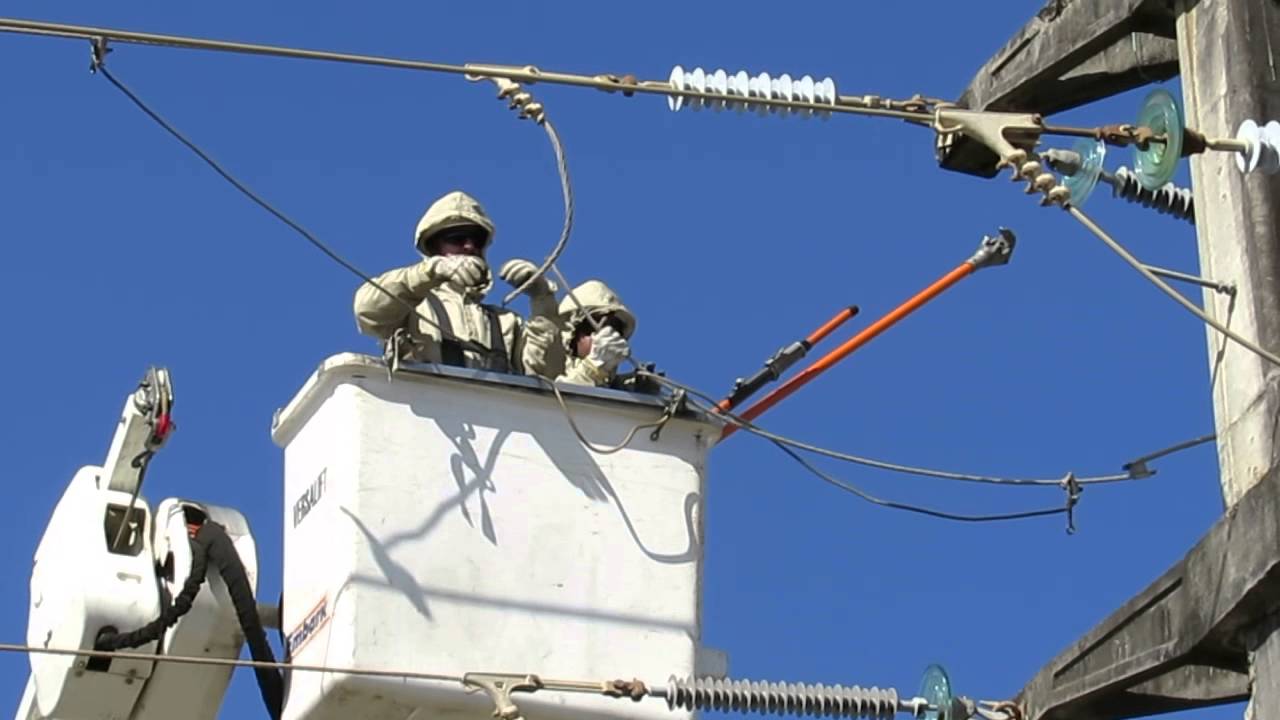 Fechamento de Pulo de Linha de Transmissão de 69.000V em Linha Energizada