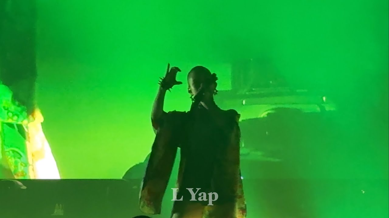 XG (Cocona Solo) 4K Fancam @ The first Howl tour Los Angeles (10/6