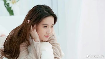 Lưu Diệc Phi (刘亦菲) - Liu Yifei Tuổi 18 Xinh Như Thiên Thần Xứng Đáng "Thần Tiên Tỷ Tỷ"