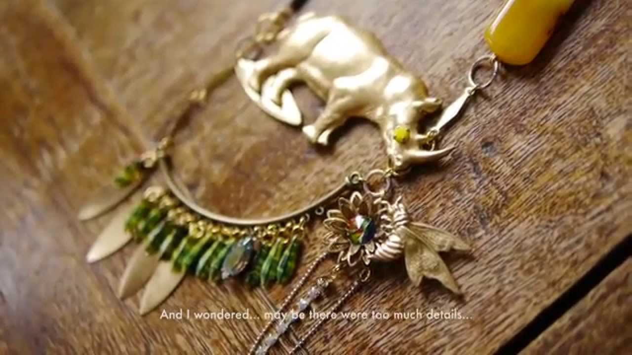 Collier La Fiancée Du Facteur - Pompon émail Corail Et Strass, Style Art Déco (doré, Sautoir)