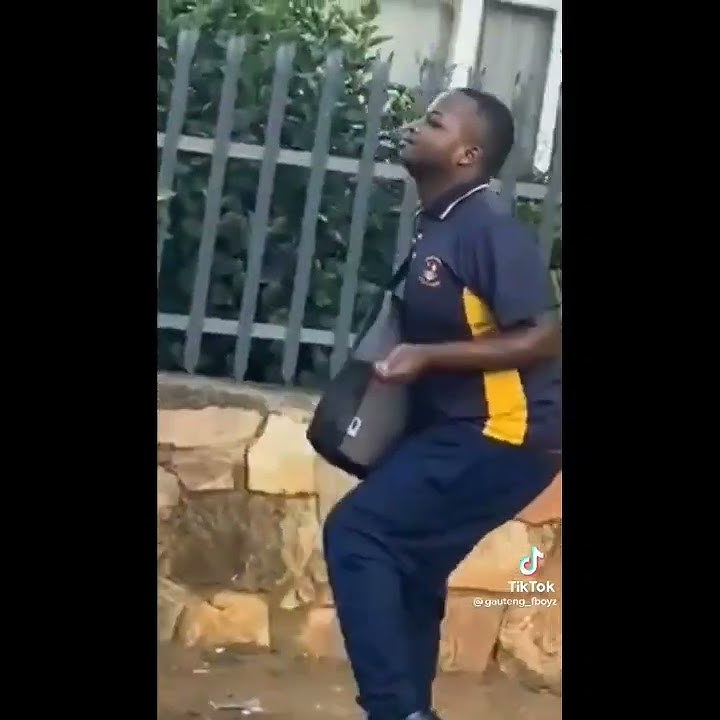 It's crazy how Amapiano makes us insane#amapianodance #dancechallenge #challenge #zanten #kayoto