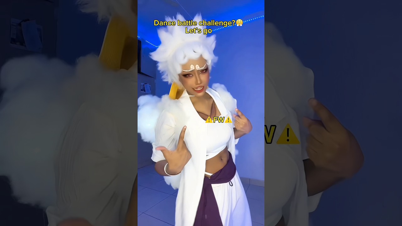 You challenged Luffy to a dance battle?!😤 #princesssachiko #sachi_hime96 #luffygear5cosplay