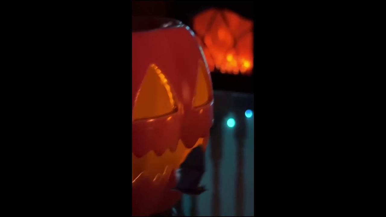 Hallowstream 👻ྀིྀིྀིྀིྀི  