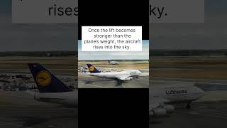 “Takeoff looks unreal 😳”#takeoff #aeroplane #physics