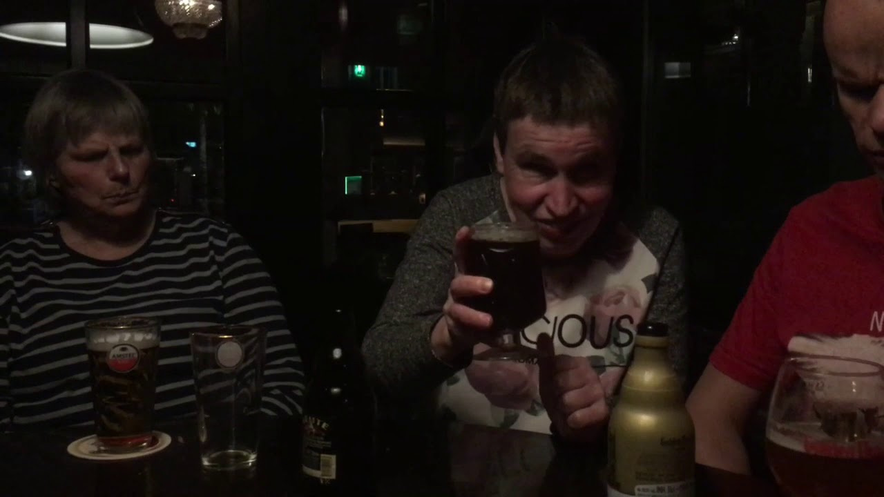 Met een visuele beperking de kroeg in! Debbie, Arnold en Jantina vertellen waarom 