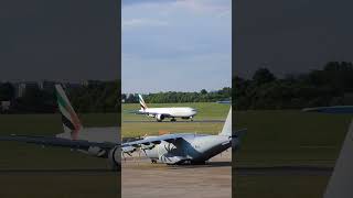 The lovely emirates 777-300er! #aviation #avgeek #planes #plane #planespotting #photographs #photo