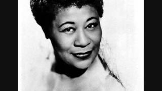 Vignette de la vidéo "Ella Fitzgerald - Always True To You (In My Fashion)"