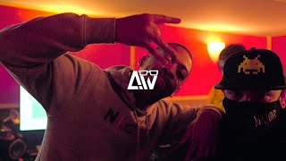 Vader - Grime In Ya Blood, Ft. Filthy Gears, Shizz McNaughty, Villain, Blessed, T.Roadz & Hitman
Vader | Grime In Ya Blood (feat. Filthy Gears, Shizz Mcnaughty,
Villain, Blessed, T.Roadz & Hitman)
Vader is back with a monster track, enlisting some of grime’s
finest, “from London to Birmingham”. Produced by Filthy Gears, an eerie cowbell is the prominent component that provides the backdrop for the chilling verses that Shizz McNaughty, Villian, Blessed, T.Roadz and Hitman spray.
Vader knows that he is “leaving marks in the scene that are permanent”,
as he kicks off this huge track with his verse, full of crazy flows. Every MC keeps the bar raised high, as they bring slick bars and flows in all their verses in their unique styles. The video is shot by Ash On Cam, in Wiley’s studio, who makes a cameo in
this video as all the MCs show us why they “put grime in ya blood”.
Run it up on the Grime Originals Youtube Channel or on all platforms!
https://song.link/gb/i/1643973548 Vader - Grime In Ya Blood, Ft. Filthy Gears, Shizz McNaughty, Villain, Blessed, T.Roadz & Hitman