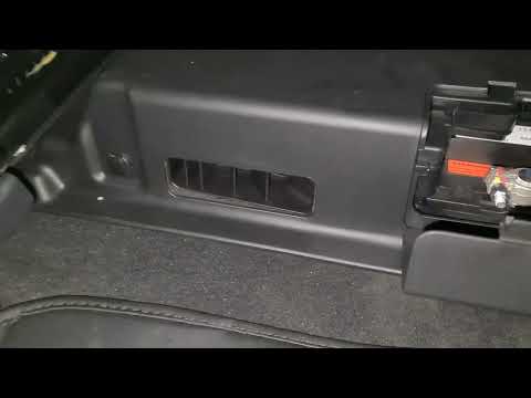 مكان بطارية ال 12 لسيارة  