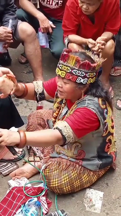 Pengobatan patah tulang khas Suku Dayak, viral di Tiktok #shorts