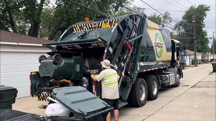 Groot Freightliner Econic McNeilus Rear Loader Garbage Truck