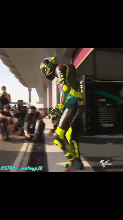story wa MotoGP Valentino Rossi dengan tim baru