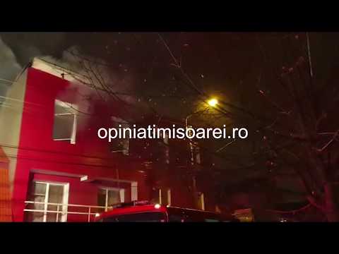Incendiu violent la Timisoara. Doua case cuprinse de flacari