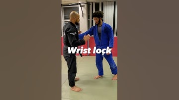 Wrist lock #shorts #selfdefense #bjj #jiujitsu #combat #martialarts #Wrist lock