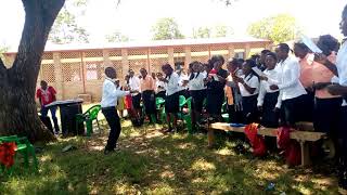 Nimeona ukarimu ....by pianist Julius